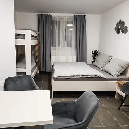 Hostel Rolnicke Namesti 8 Plzeň