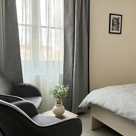 Hostel Rolnicke Namesti 8