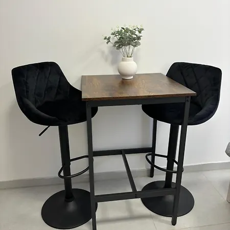 Hostel Rolnické Náměstí 8 *