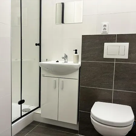 Rolnicke Namesti 8 比尔森