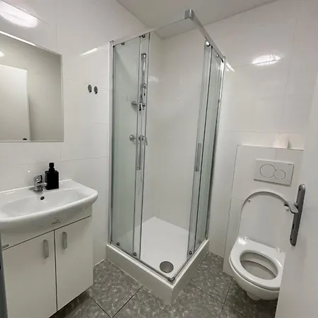 旅馆 Rolnicke Namesti 8 比尔森