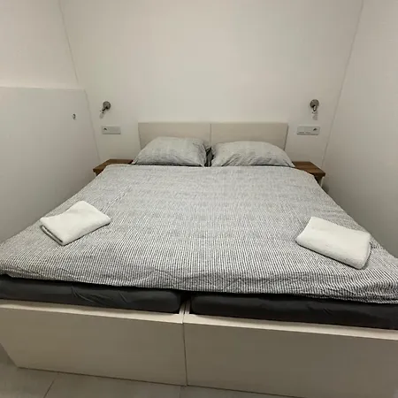 Rolnicke Namesti 8 * 比尔森