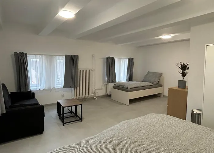 Hostel Rolnicke Namesti 8 Plzen