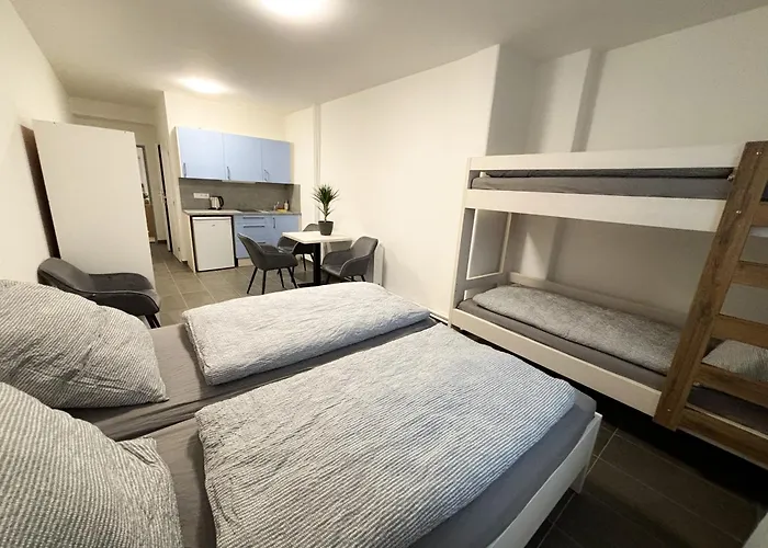 Hostel Rolnicke Namesti 8