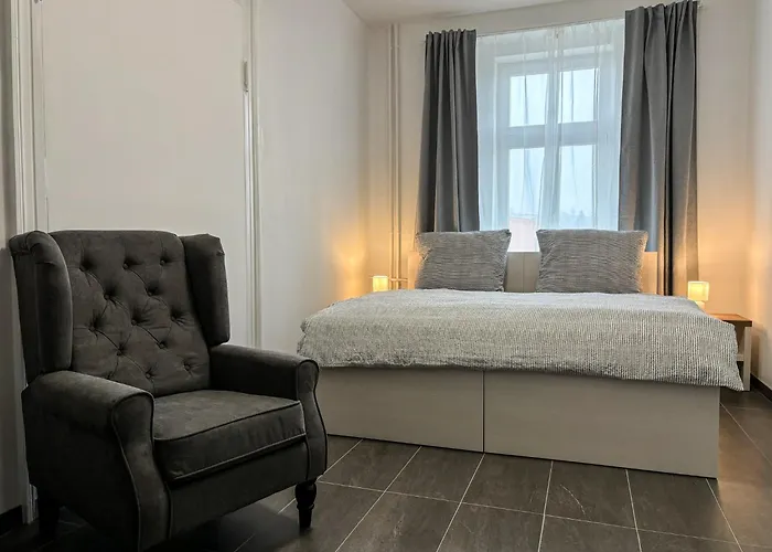 Hostel Rolnicke Namesti 8 *