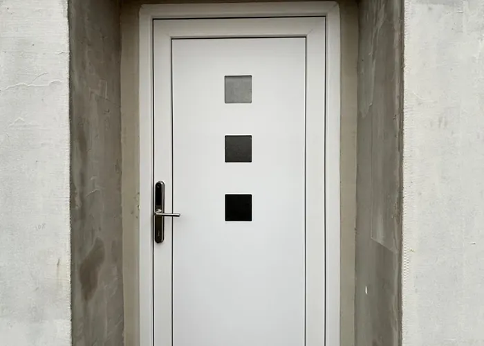 Rolnicke Namesti 8 Hostel *