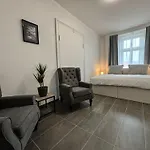 Rolnické Náměstí 8 Auberge de jeunesse