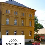 Auberge de jeunesse Rolnické Náměstí 8 *
