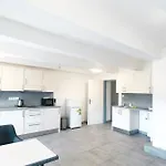 Rolnické Náměstí 8 Auberge de jeunesse