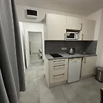 Rolnické Náměstí 8 Auberge de jeunesse Plzeň