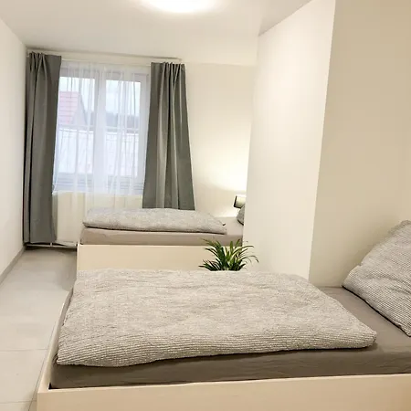 Rolnicke Namesti 8 Vandrerhjem